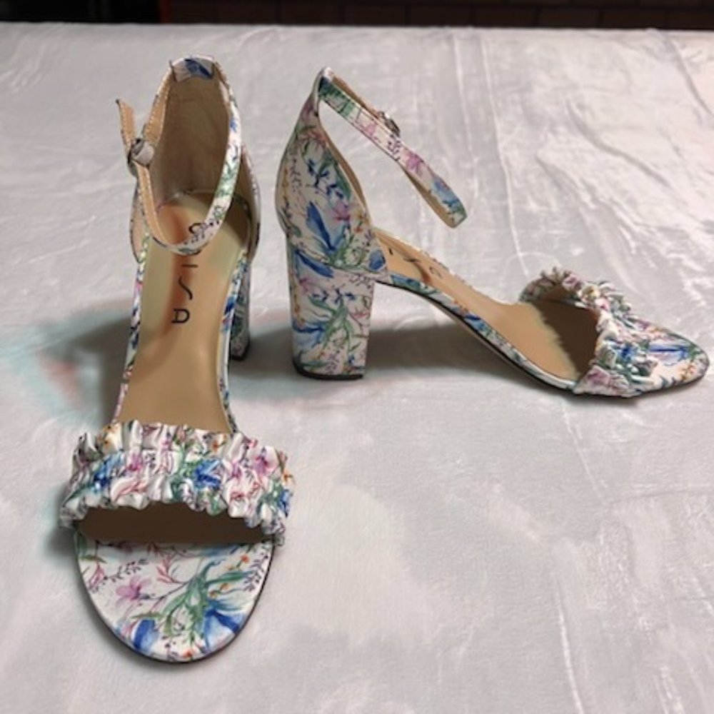 Unisa 💙Ankle Strap Heels